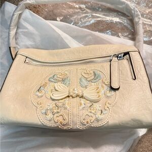 Cream Embroidered Leather Shoulder Bag Vintage Romantic Cottagecore Purse